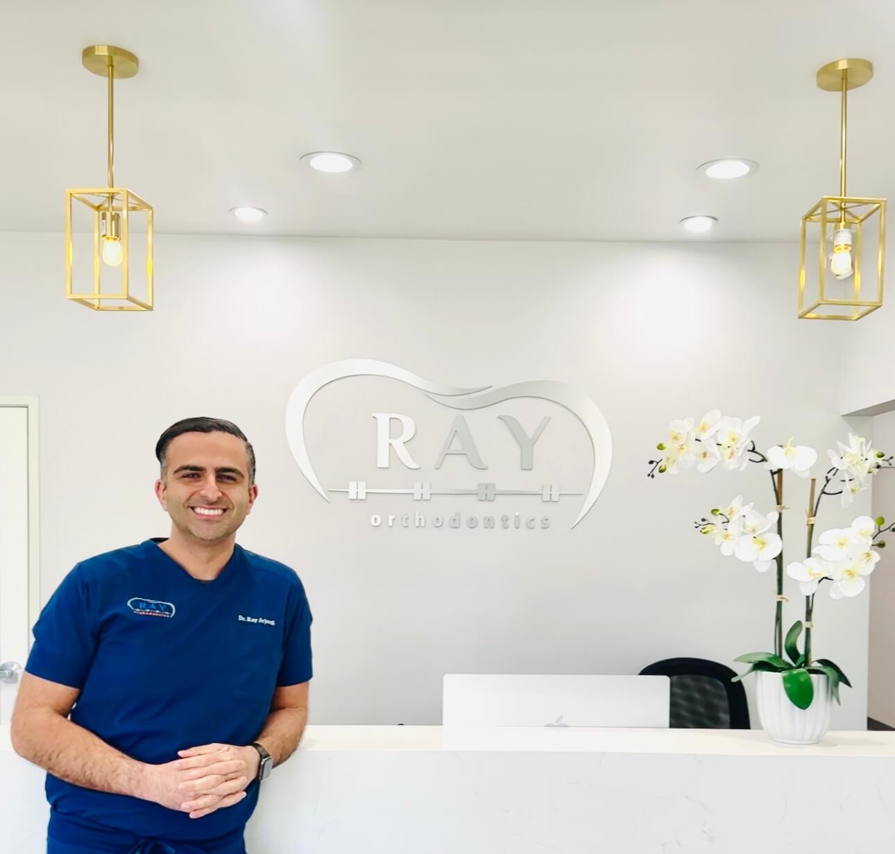 ¡Ray Orthodontics de Huntington Park ya está abierto! ¡Ray Orthodontics de Huntington Park ya está abierto!
